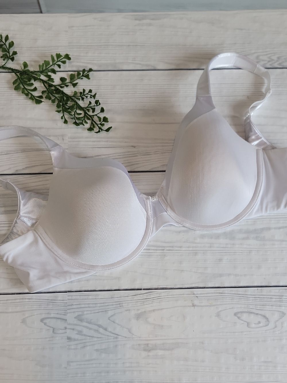 Vanity Fair White T-Shirt Bra - Lightweight Support Womens Size 38C